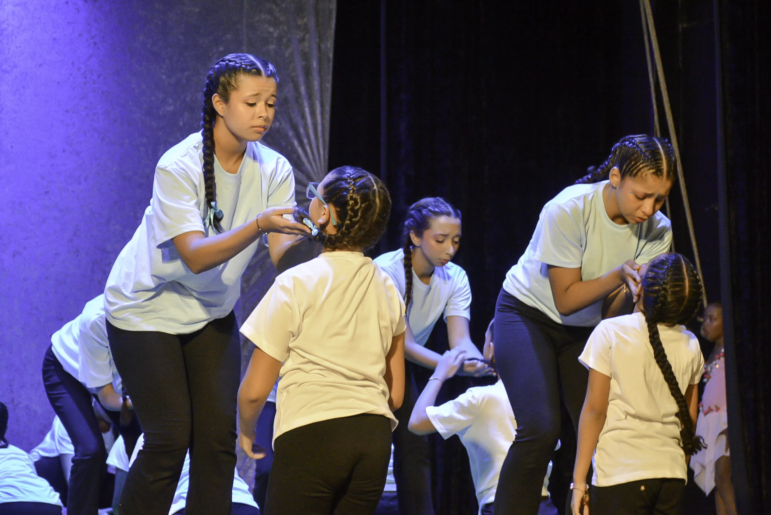 Presentación en el evento Nos Une la Danza