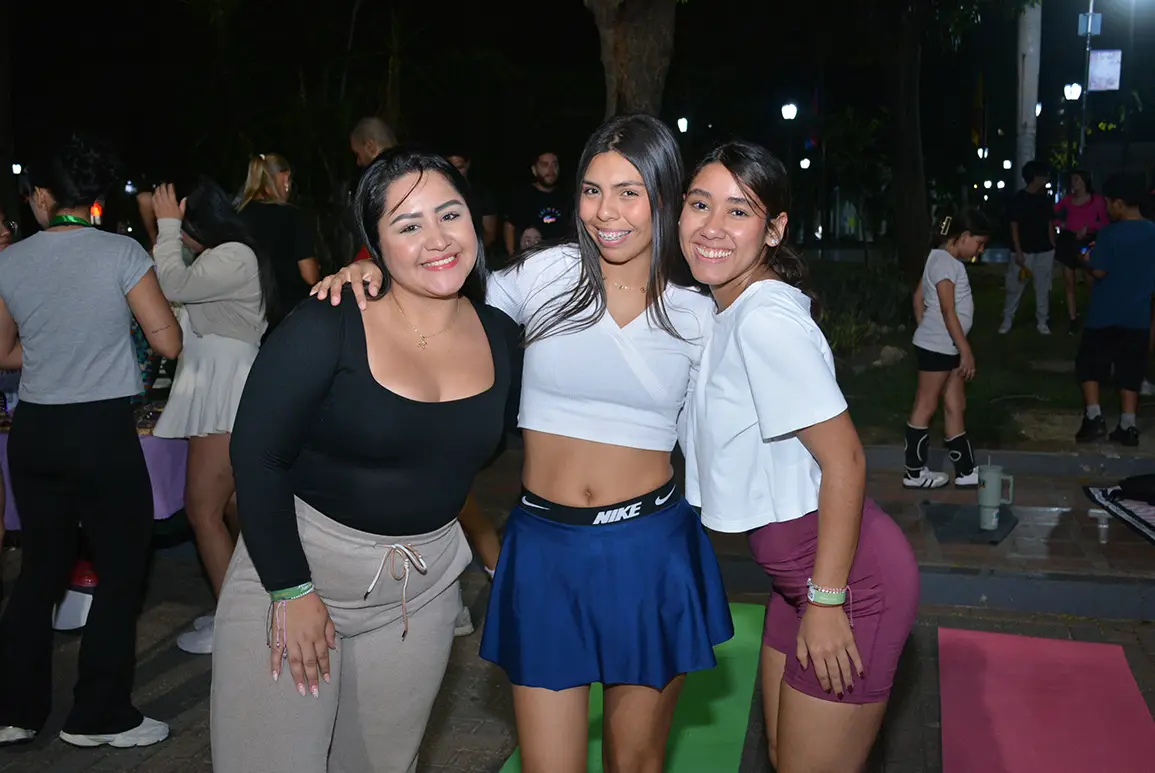 Momento del evento de Yoga y Pilates